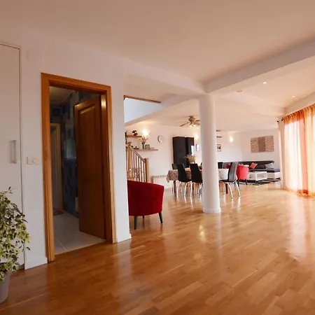 Calm Countryside Manor With Pool - With Pool Rovinj