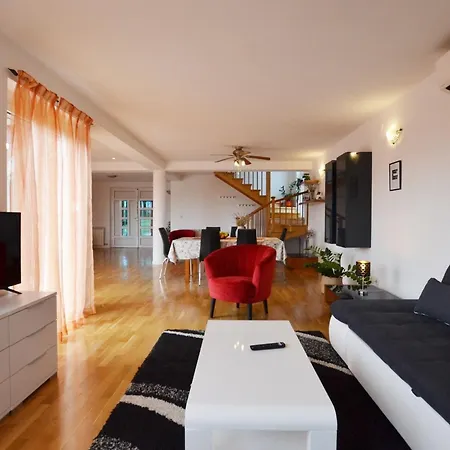Calm Countryside Manor With Pool - With Pool Vila Rovinj